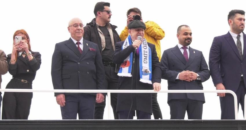 Zafer Partisi Genel Başkanı Ümit Özdağ, "Türk milletinden toprak talep edenlerin