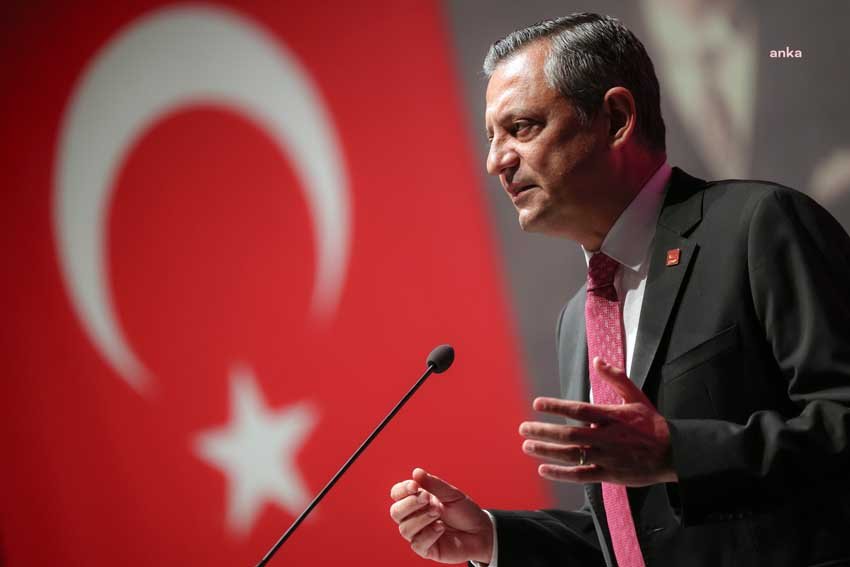 CHP Grup Başkanı Özgür Özel, LGS'ye girecek öğrenciler için yayımladığı