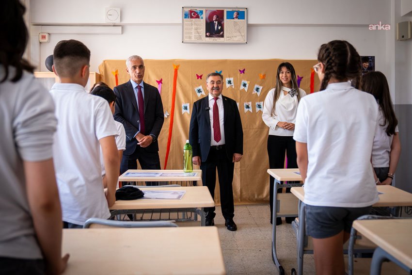 Gölbaşı Belediye Başkanı Yakup Odabaşı, İncek TEK İlkokulu ve Ortaokulu’ndaki