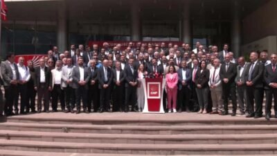 CHP'de olağanüstü kurultay talebiyle toplanan 833 delegenin imzası, CHP Genel