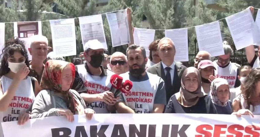 Özel Sektör Öğretmenleri Sendikası'nda 12 gündür açlık grevi yapan öğretmenler,