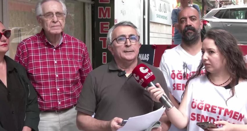Özel sektörde çalışan öğretmenler ile mülakat mağduru öğretmenlerin Ankara'da sürdürdüğü