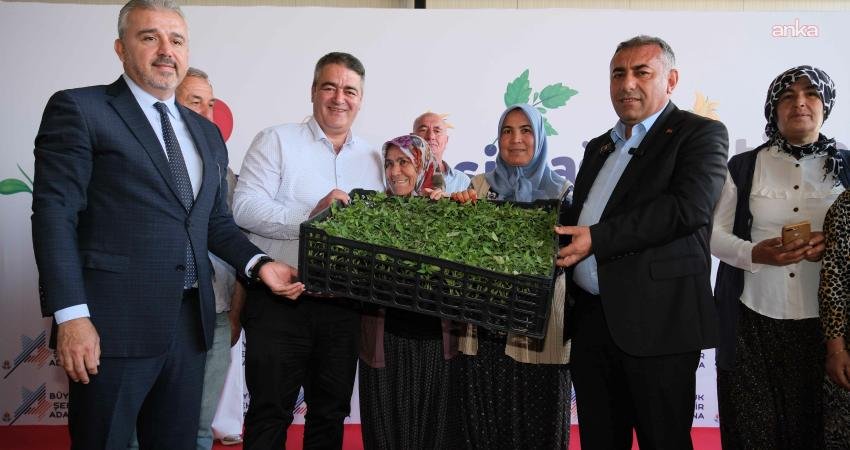 Adana Büyükşehir Belediyesi, yerel üretimi artırmak ve aile ekonomisine katkı