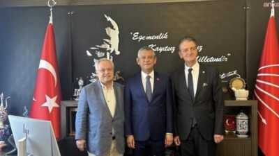 Atatürkçü Düşünce Derneği Genel Başkanı Hüsnü Mustafa Bozkurt, Meclis'te CHP