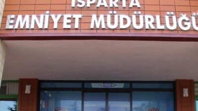 Isparta’da polis ekiplerince düzenlenen operasyonda, Adnan Oktar Silahlı Suç Örgütü ile