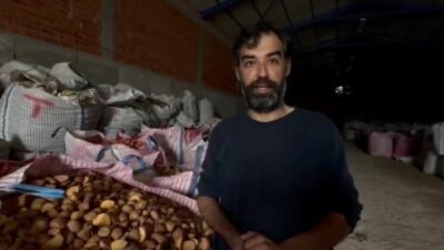 Afyonkarahisar'da patates üreticisi Lütfi Ardıç, artan maliyetler nedeniyle zorluk çektiklerini