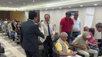Görevden uzaklaştırılan Esenyurt Belediye Başkanı Ahmet Özer, Barış Süreci'ne değinirken,