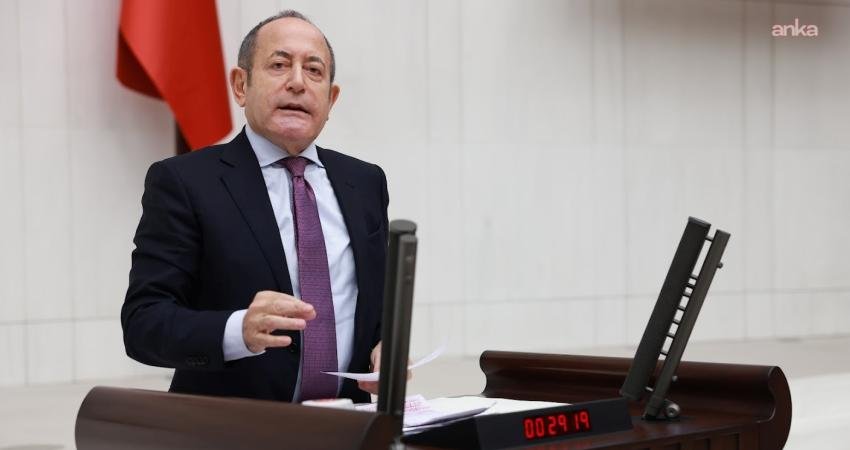 Eski CHP Grup Başkanvekili Akif Hamzaçebi, "Seçilen kişiler arınma amacıyla