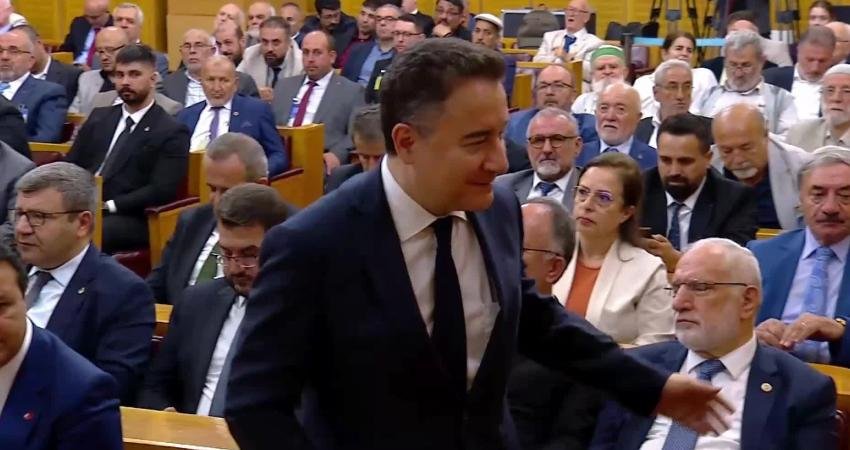 DEVA Partisi Genel Başkanı Ali Babacan, Cumhurbaşkanı Recep Tayyip Erdoğan'ın