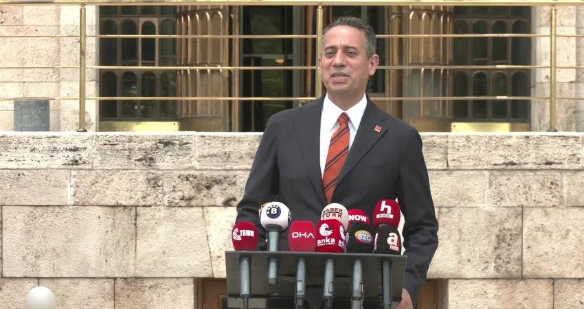Ali Mahir Başarır: “Bunların 80 darbecilerinden hiçbir farkı yoktur” CHP Grup Başkanvekili Ali Mahir Başarır, "İlk kez 80 darbesinden