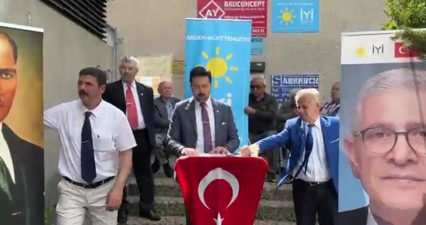 Almanya'nın Baden-Württemberg eyaletinde, İYİ Parti gönüllülerini aynı çatı altında buluşturmayı