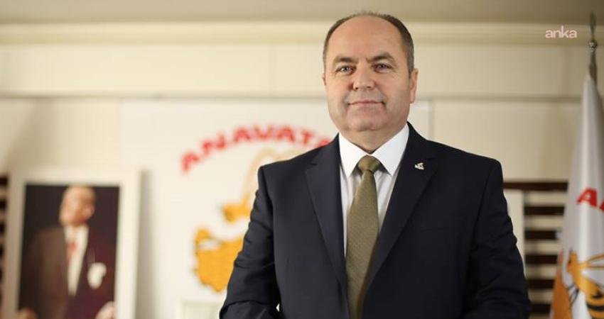 ANAP Genel Başkanı Çelebi’den partisine yönelik “mutlak butlan” iddialarına ilişkin açıklama: Kararda ne butlan ne de kayyum var ANAP Genel Başkanı İbrahim Çelebi, partisi hakkındaki "mutlak butlan" ve