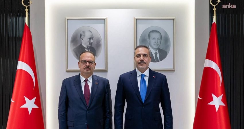 Ankara Valisi Yakup Canbolat, Dışişleri Bakanı Hakan Fidan'ı makamında ziyaret