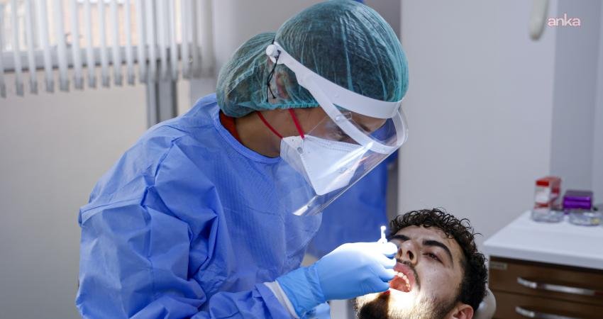 Antalya Büyükşehir Belediyesi'nin Kepez'de hizmet veren Ağız ve Diş Sağlığı