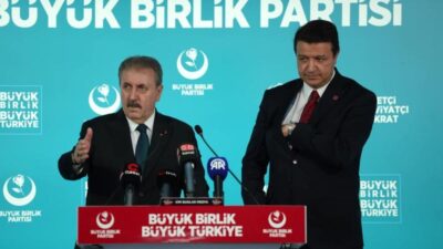 Saadet Partisi Genel Başkanı Mahmut Arıkan, "Zor bir dönemden geçiyoruz.