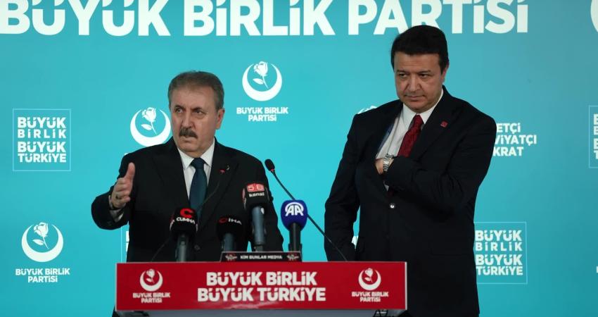 Saadet Partisi Genel Başkanı Mahmut Arıkan, "Zor bir dönemden geçiyoruz.