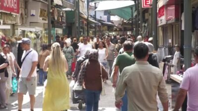 Milyonlarca çalışanın gözü temmuz ayında asgari ücrete ara zam yapılıp