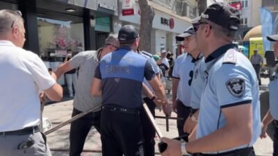 Efeler Belediyesi'nin muharrem ayı dolayısıyla Zafer Meydanı'nda gerçekleştirmek istediği aşure