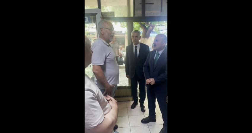 Aydın Valisi Osman Varol, İncirliova ilçesinde gerçekleştirdiği esnaf ziyaretinde yerel