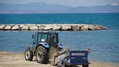 Ayvalık Belediyesi Fen İşleri Müdürlüğü ekipleri, ilçe genelindeki plajları yaz