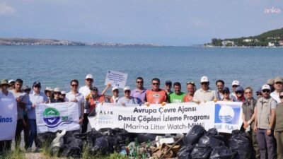 Ayvalık’ta Dünya Çevre Günü etkinlikleri kapsamında Hakkıbey Yarımadası’nda çevre temizliği