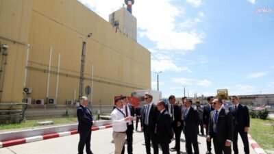 Enerji ve Tabii Kaynaklar Bakanı Alparslan Bayraktar, Romanya'nın Köstence kentinde