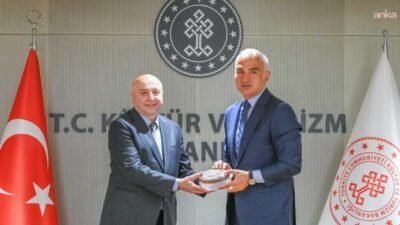 Kültür ve Turizm Bakanı Mehmet Nuri Ersoy, İstanbul AKM'de Kapalıçarşı