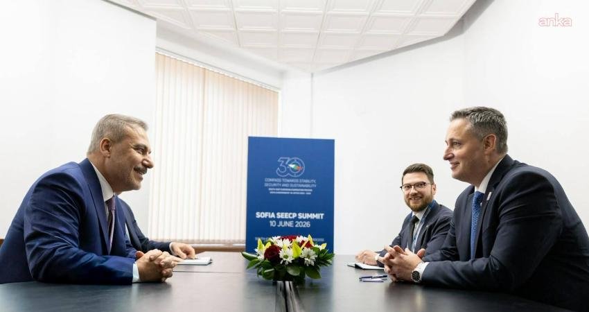 Bakan Fidan, Denis Bećirović ile görüştü Dışişleri Bakanı Hakan Fidan, Sofya ziyareti kapsamında Bosna Hersek Devlet