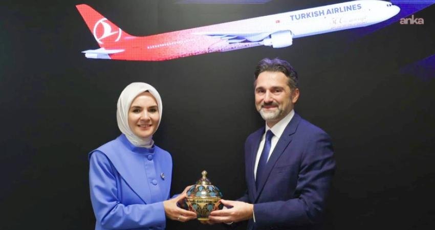 Bakan Göktaş’tan THY Yönetim Kurulu Başkanı Şeker’e ziyaret Aile ve Sosyal Hizmetler Bakanı Mahinur Özdemir Göktaş, Türk Hava