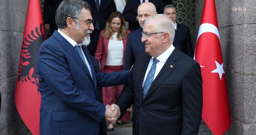 Milli Savunma Bakanı Yaşar Güler, Arnavutluk Parlamentosu İçişleri ve Savunma
