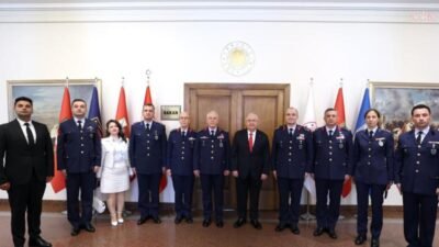 Milli Savunma Bakanı Yaşar Güler, Hava Kuvvetleri Komutanı Orgeneral Ziya