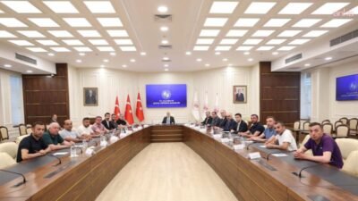 Çalışma ve Sosyal Güvenlik Bakanı Vedat Işıkhan, Doruk Madencilik işçilerinin