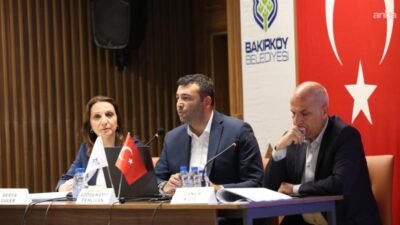 Bakırköy Belediyesi, Cumhuriyet Meydanı’na ulaşımı sağlayan Ebuziya Caddesi ve Fahri