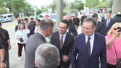 İzmir Büyükşehir Belediye Başkanı Cemil Tugay, İzmir Amerikan Hastanesi’nin açılış törenine