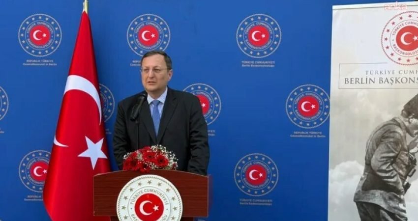 Berlin Başkonsolosluğu'nun Muharrem Ayı dolayısıyla düzenlediği Aşure Günü programında birlik,