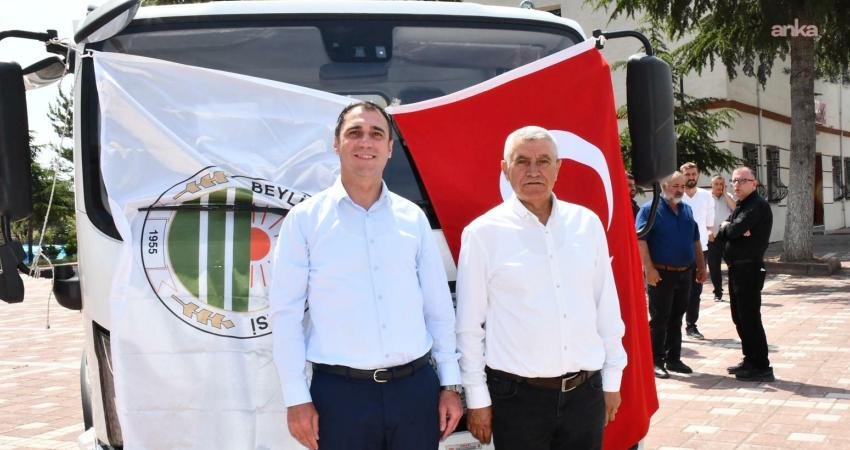Beylikova Belediyesi, Türkiye Belediyeler Birliği tarafından hibe edilen çöp aracını