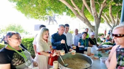 Bodrum’da Muharrem ayı kapsamında düzenlenen aşure etkinlikleri vatandaşları bir araya