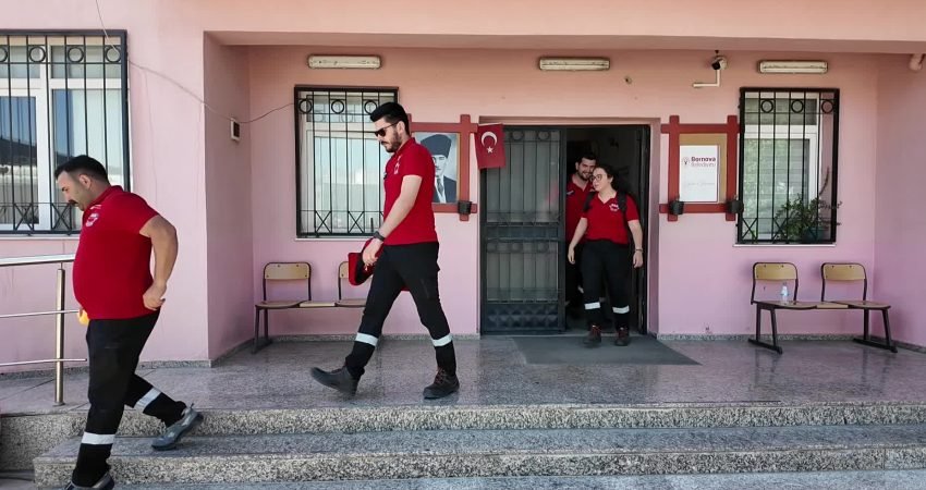 Bornova Belediyesi bünyesine kurulan BAK ekibi, AFAD İzmir Müdürlüğü’nde gerçekleştirdiği
