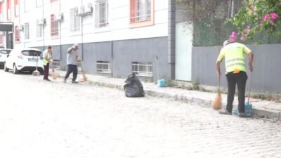 Bornova Belediyesi, daha temiz bir kent hedefiyle başlattığı periyodik temizlik