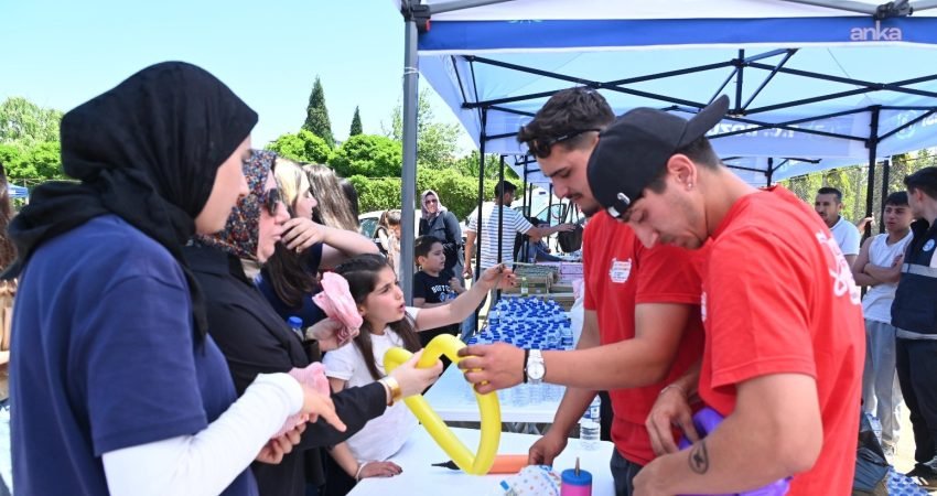 Bozüyük Belediyesi, yaz tatiline giren öğrenciler için Karne Şenliği düzenledi.