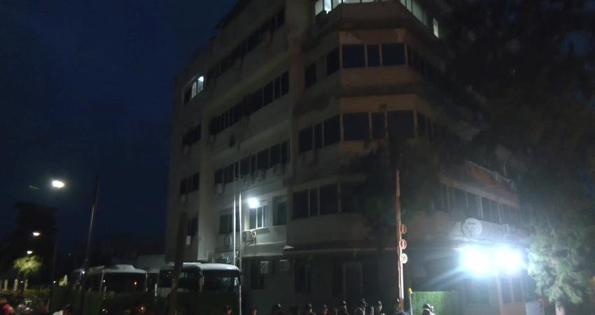 Buca Belediyesi ve bağlı iştiraklerine yönelik yürütülen soruşturma kapsamında gözaltına