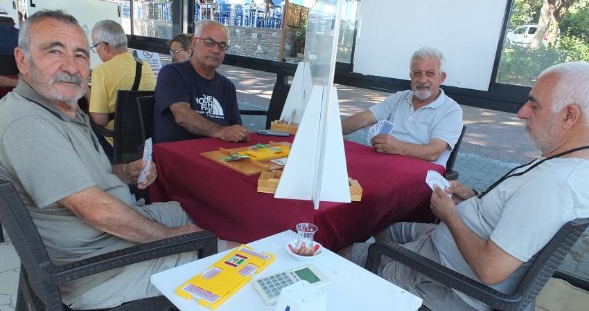 Balıkesir’in Burhaniye ilçesi, her hafta sonu düzenlenen turnuvalarla Kuzey Ege'de