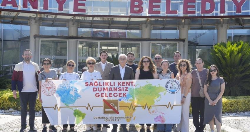 Balıkesir'in Burhaniye ilçesinde, bağımlılıkla mücadele kapsamında Burhaniye Belediyesi ile Burhaniye