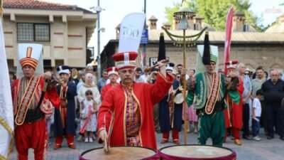 Sergilerden sempozyumlara, söyleşilerden gösterilere uzanan zengin etkinlik programıyla Bursa'nın fethinin