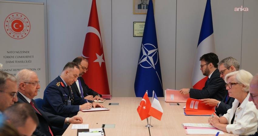 Fransa Ordular Bakanı Catherine Vautrin, Milli Savunma Bakanı Yaşar Güler