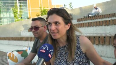 Ankara Büyükşehir Belediyesi’nin Koru Kent Meydanı’nda düzenlediği Çayyolu Yaz Sahnesi