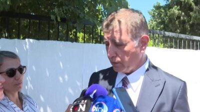 İzmir Büyükşehir Belediye Başkanı Cemil Tugay, CHP'den istifa edeceği, görevden