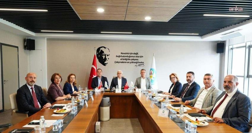 Çevreci Belediyeler Birliği’nin mayıs ayı toplantısı Manisa’da gerçekleşti Çevreci Belediyeler Birliği'nin mayıs ayı encümen toplantısı, Birlik ve Burhaniye