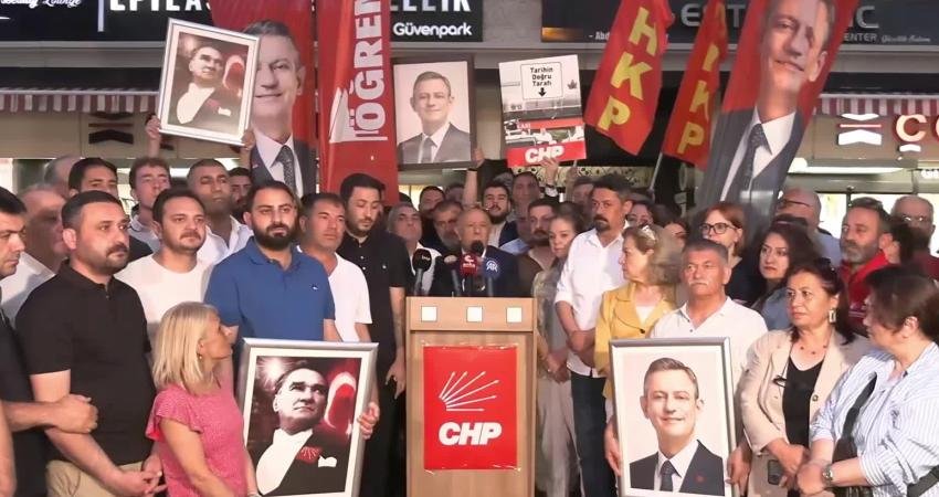 CHP Ankara İl Başkan Vekili Yüksel Işık'ın görevden alınması protesto