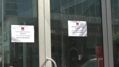 CHP Genel Merkezi'ne ziyaretçi girişi bugün saat 13:00'te yapılacak Parti